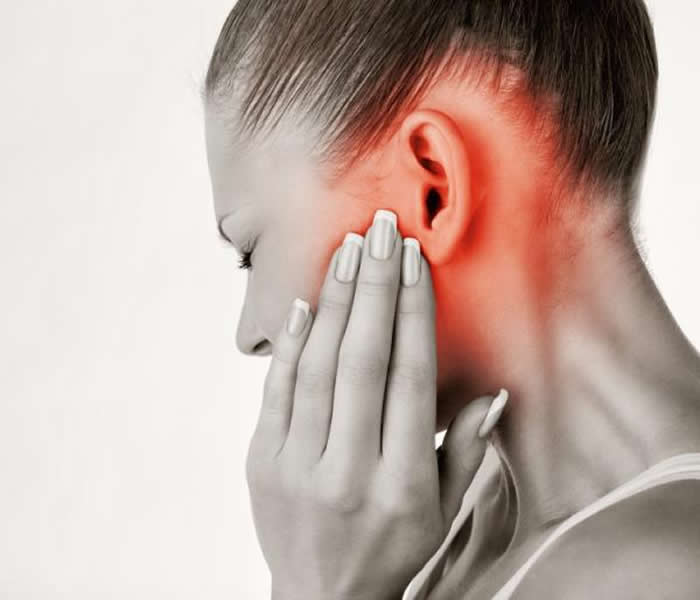 Can an ear infection cause a loss of balance?