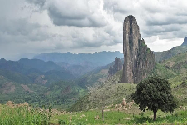 Mandara Mountains; Tourist Attractions In Adamawa State :: Nigeria Information & Guide